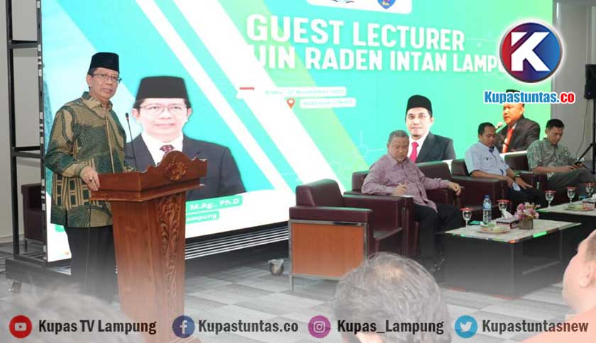 Kupas Tuntas Hadirkan Dua Profesor Universiti Malaya Malaysia Rektor Uin Lampung Bertumbuh