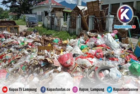 Kupas Tuntas Miris Sampah Di Pasar Gadingrejo Pringsewu Menumpuk