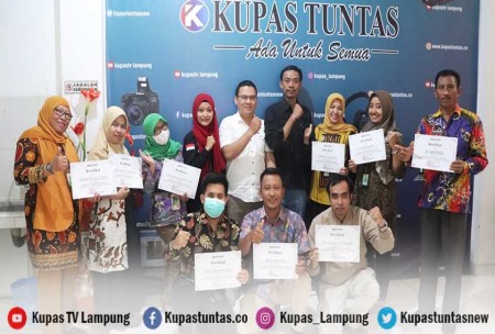 Kupas Tuntas Pelatihan Jurnalistik Dan Medsos Di Kupas Tuntas Sukses