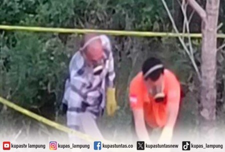 Kupas Tuntas Petugas Kebersihan Di Lampung Tengah Temukan Kerangka