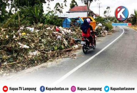 Kupas Tuntas Sampah Di Ruas Jalan Nasional Lintas Liwa Tak Kunjung