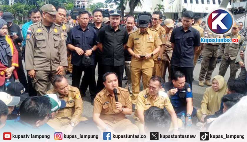 Aliansi Lampung Melawan Gelar Aksi 'Pendidikan Suram', Sampaikan 12 Tuntutan ke DPRD