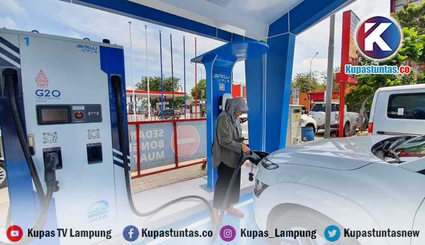 Kupas Tuntas - Konsumsi Daya Kendaraan Listrik Serap 2,4 Juta KWh ...