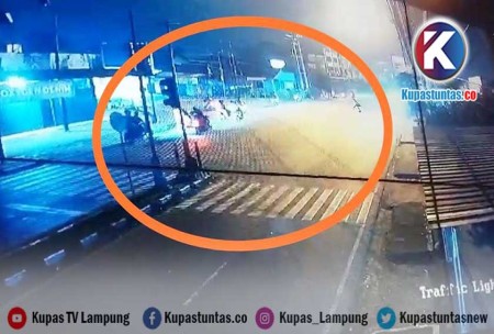 Kupas Tuntas - Viral Tawuran Di Metro, Polisi Tangkap 6 Anggota Geng ...