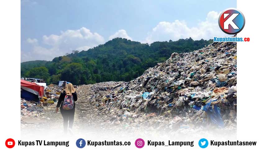 Kupas Tuntas - Sampah Plastik Menggunung, Dinas Lingkungan Hidup